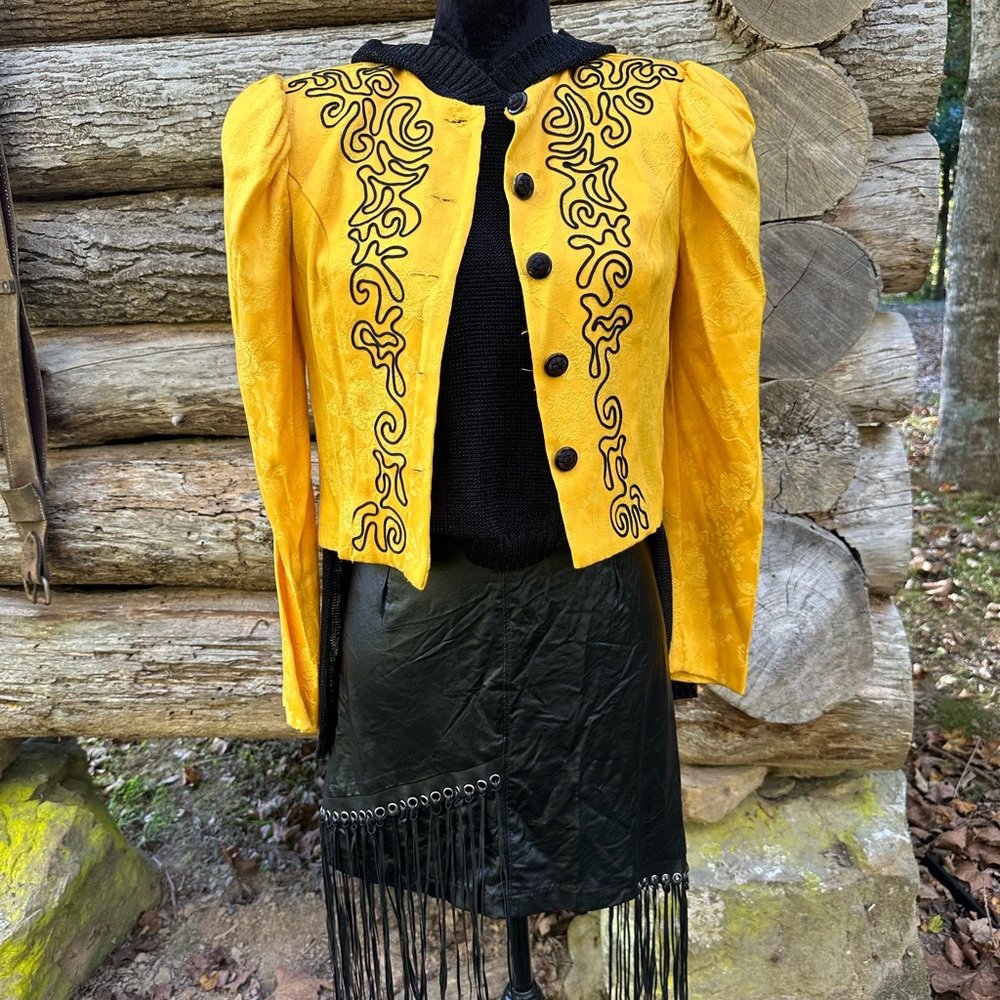 Vintage yellow cropped blazer